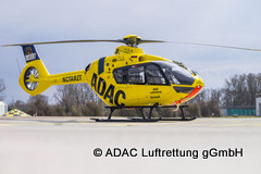 EC135